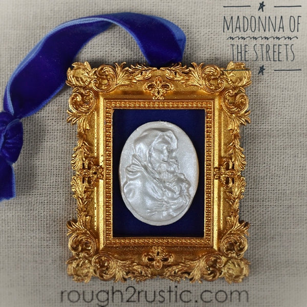 Gold and Blue Framed Intaglio Ornaments