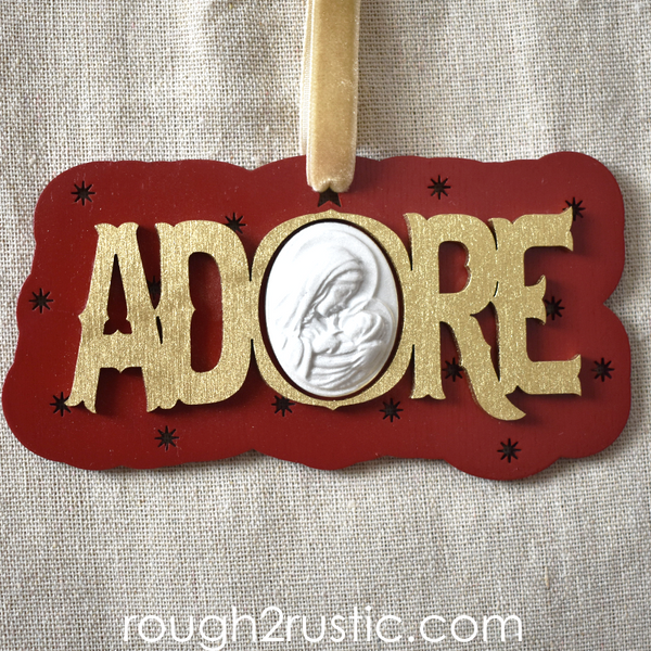 ADORE Intaglio Ornament
