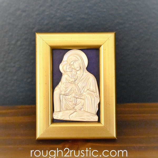 Gold Framed Our Lady of Consolation Intaglio