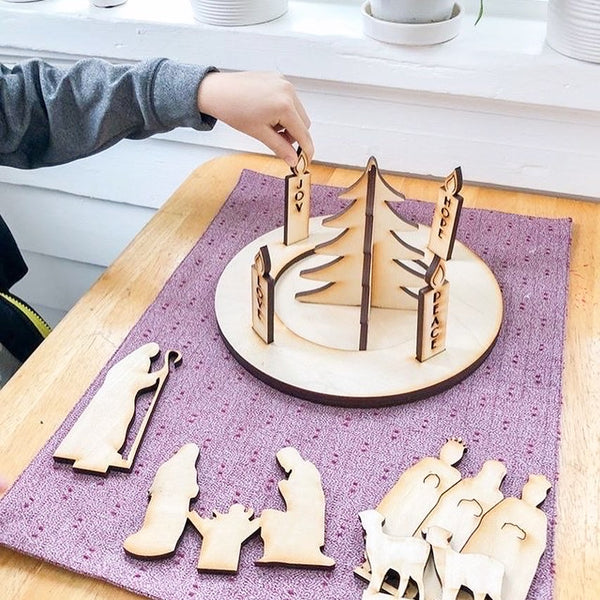 10 Piece Wood Advent/Nativity Wreath