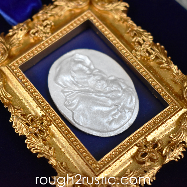 Gold and Blue Framed Intaglio Ornaments