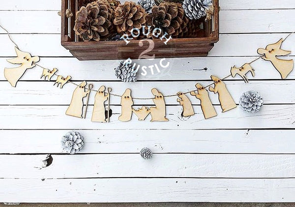 Natural Wood Nativity Garland