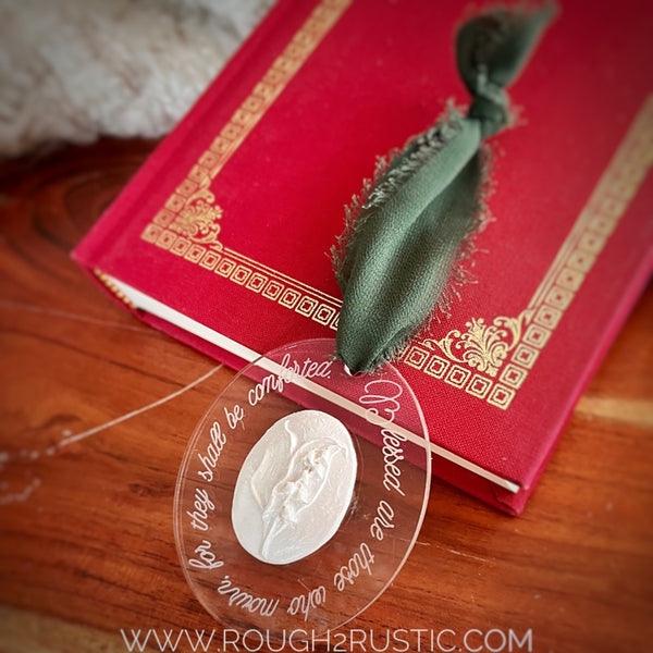 Sorrowful Mother Ornament with 7 Blooms Lily of the Valley