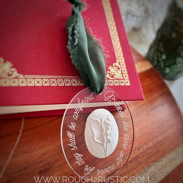 Sorrowful Mother Ornament with 7 Blooms Lily of the Valley