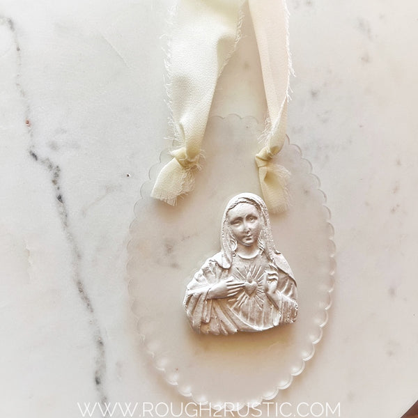 Sacred Heart and Immaculate Heart Intaglio on Scalloped Edge Acrylic Wall Hanging